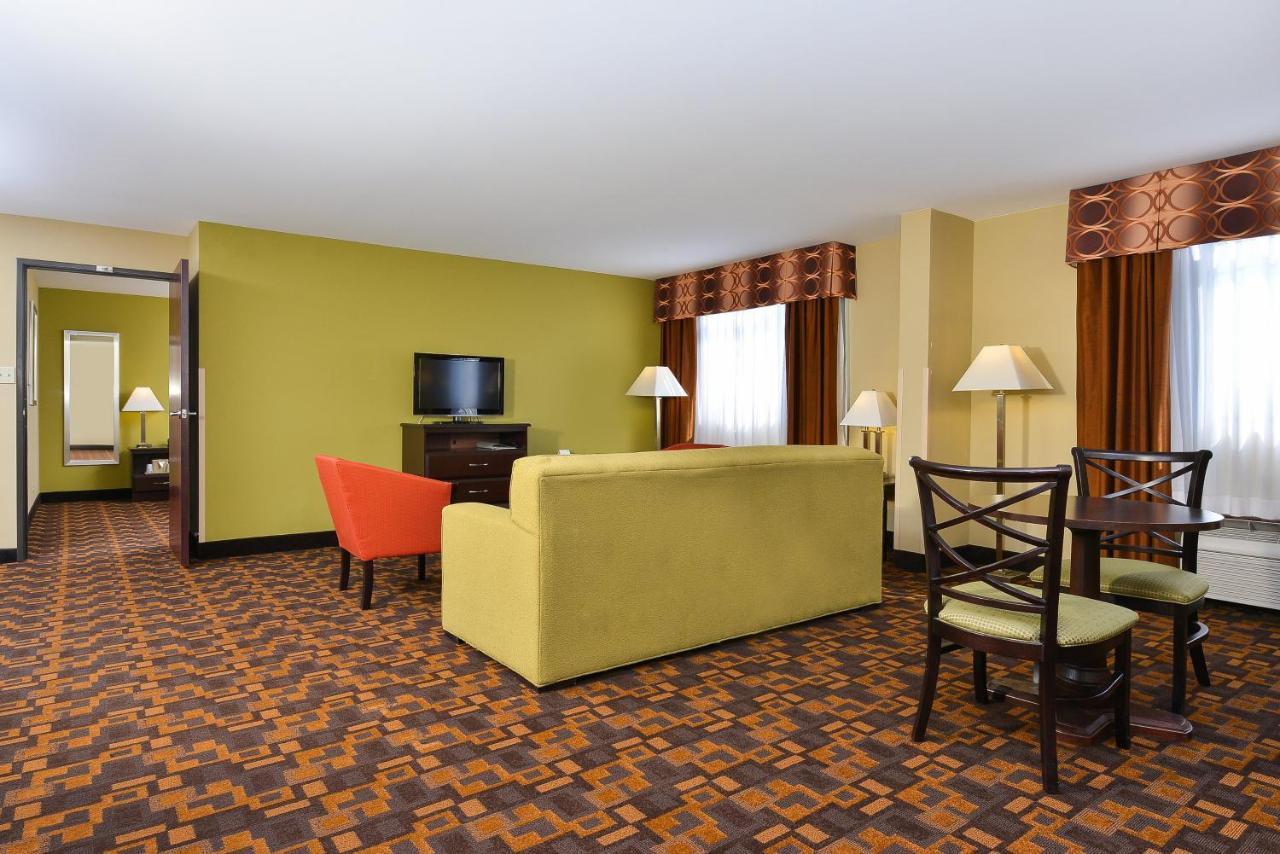 Holiday Inn Mount Prospect-Chicago Εξωτερικό φωτογραφία